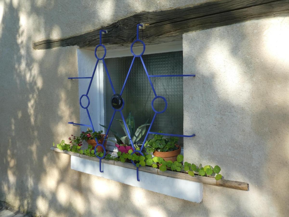 Les Chambres Du Ladoux Sencenac-Puy-de-Fourches 外观 照片